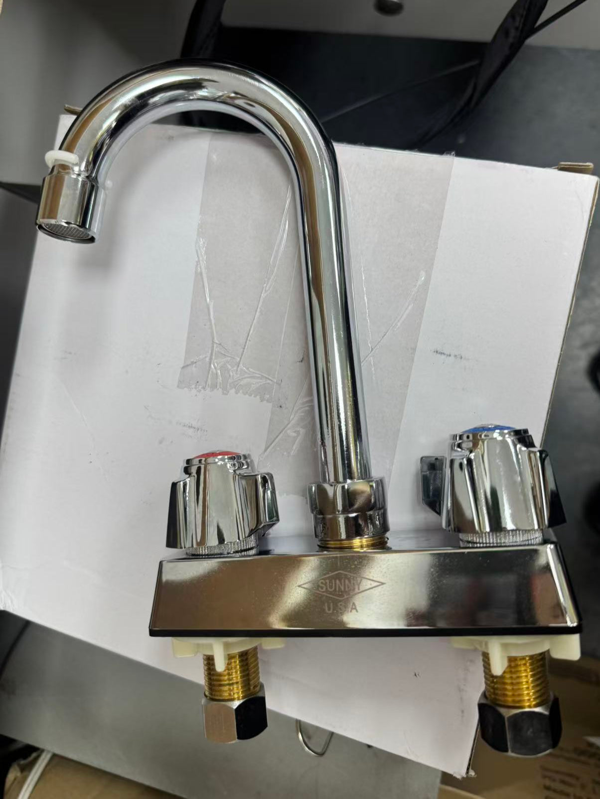 Heavy duty 4'' center Bar Faucets