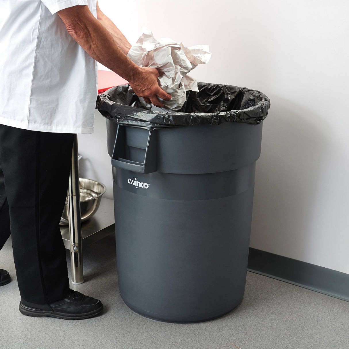 Heavy-Duty Round Trash Can