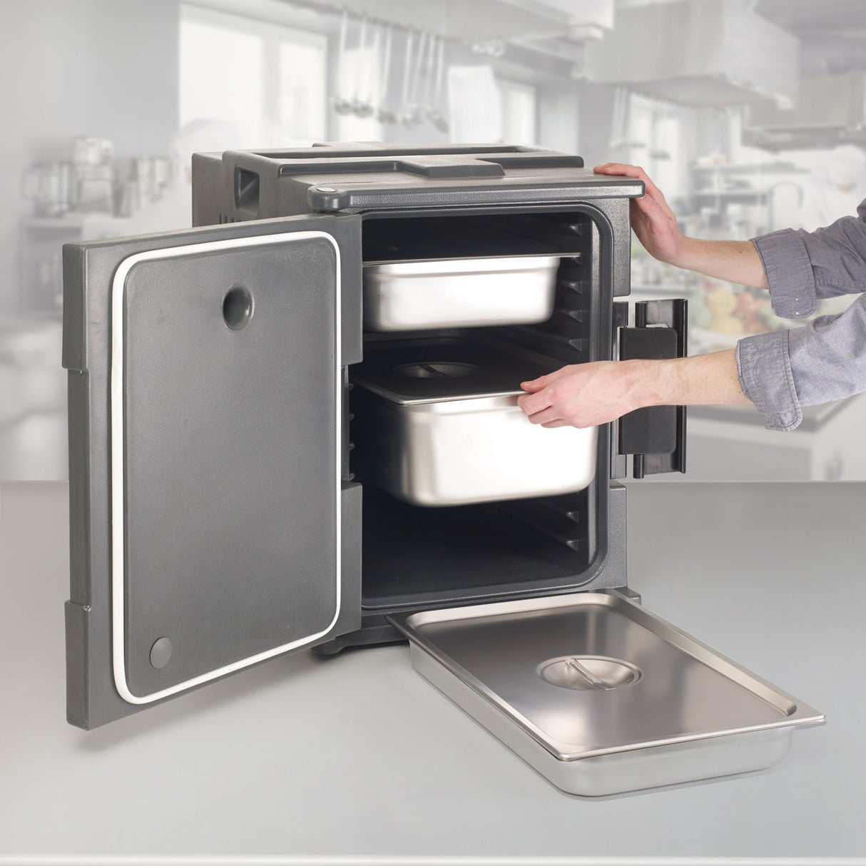 Single Cabinet Insulated Full-Size Food Pan Transporter