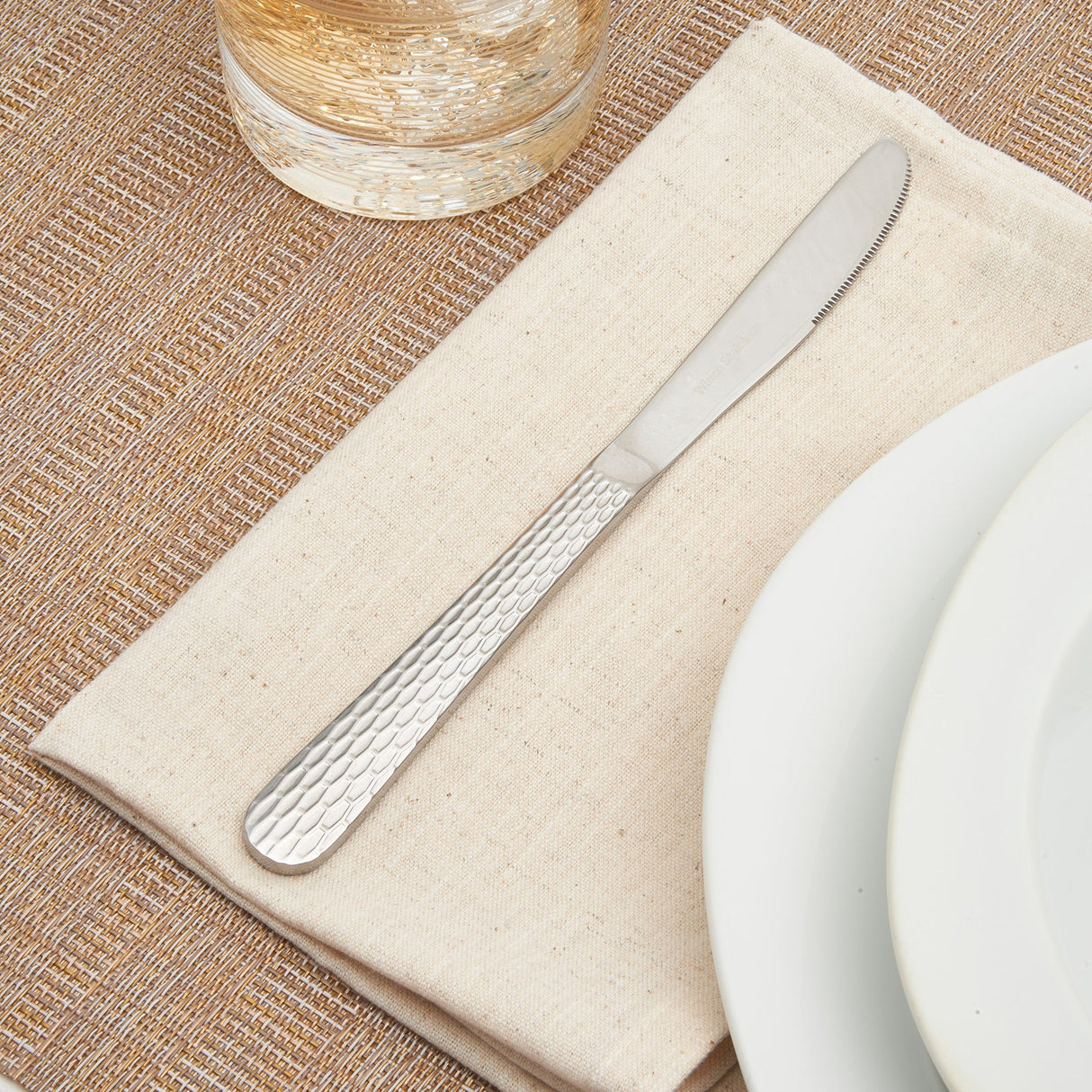 Caspian Dinner Knife, 18/0 Medium Weight