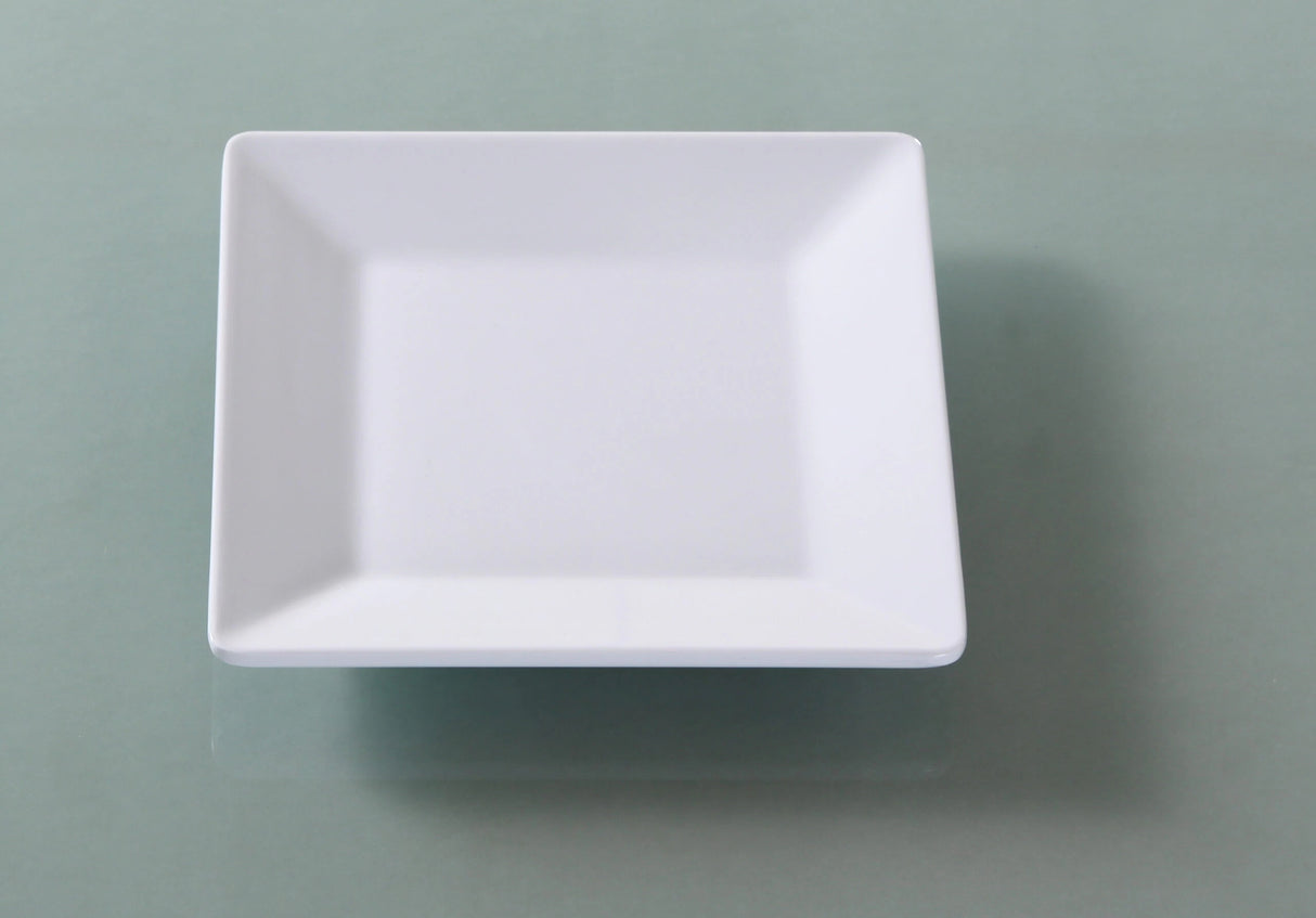 Yanco Osaka 8 1/4" Square Plate