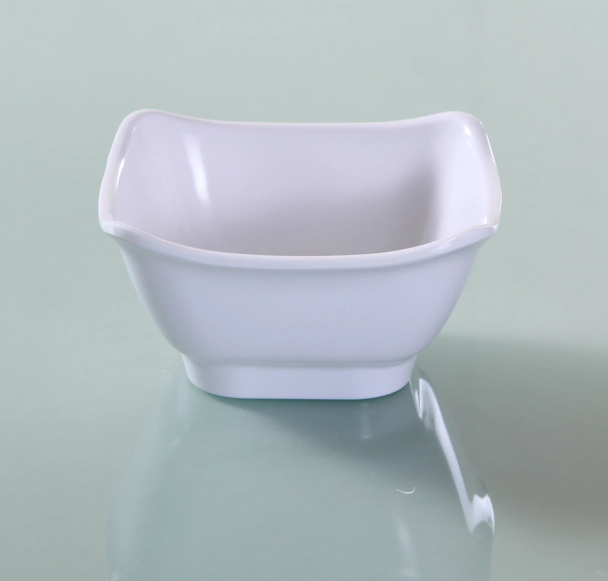 Yanco Osaka 4 3/4"X 2 1/4"H Square Bowl 10 Oz