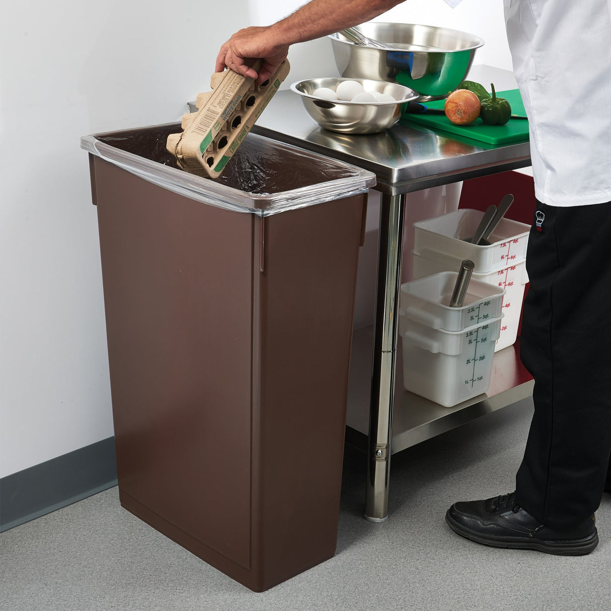 23 Gallon Slender Trash Cans